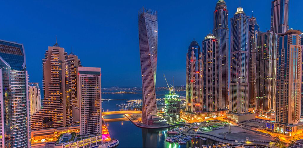 Cayan Tower, Дубай