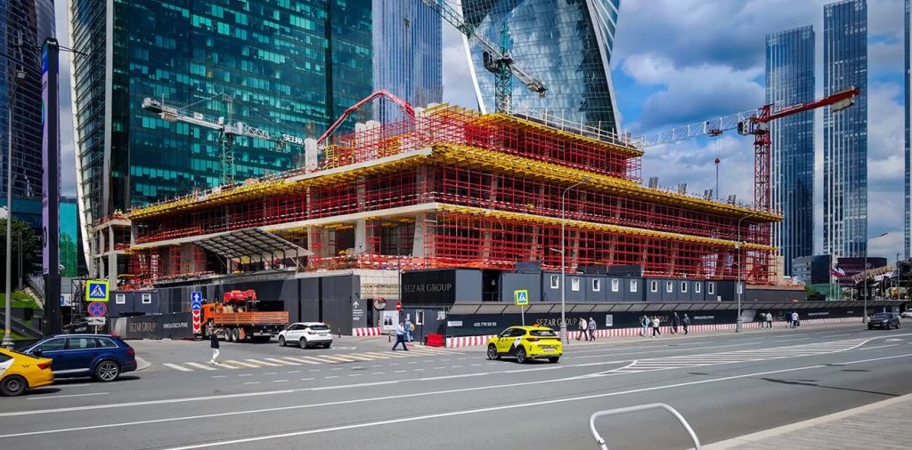 Construction phases of the City 4 office complex in Moscow as of July 2025