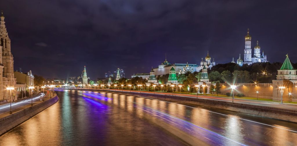 Москва-Река ночью