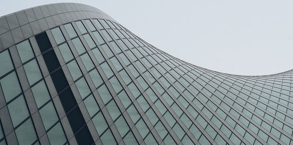 Фасад башни Эволюция в Москва-Сити