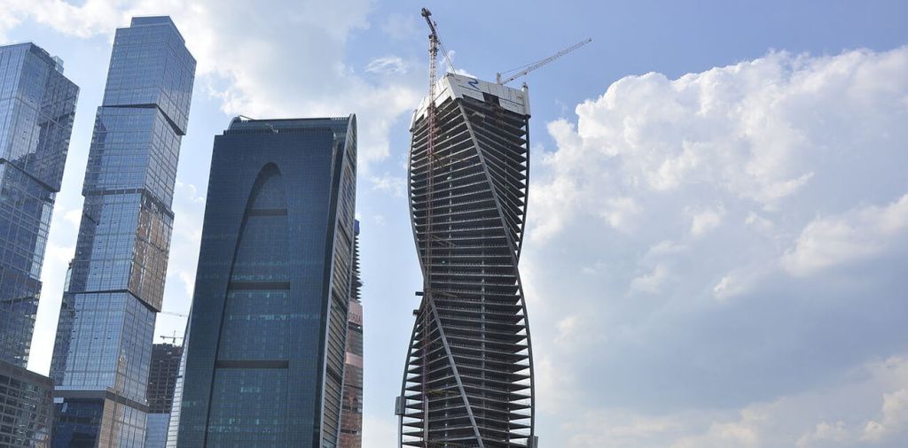 Строительство башни Эволюция Москва-Сити