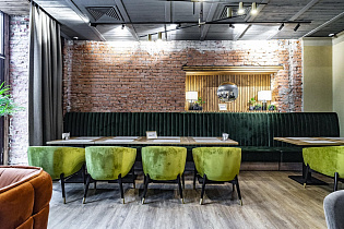 Метехи в Орликовом переулке, вид 1