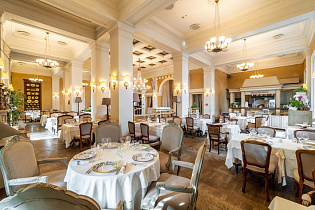 Боно в гостинице Украина, вид 1