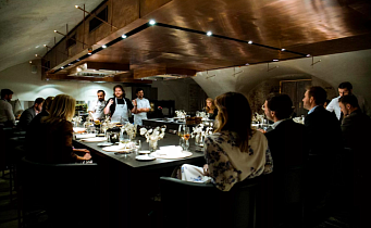 Chef's table (Шефс Тэйбл ), вид 2