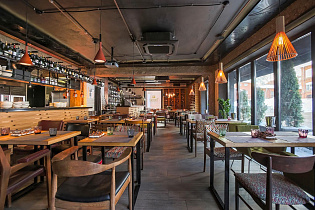 Touche Wine Bar & Kitchen, вид 1