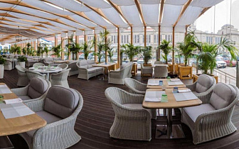 Мукузани в гостинице Рэдиссон Славянская, вид 2