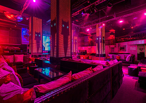 Мужской бар Virgins на Марксистской, вид 2