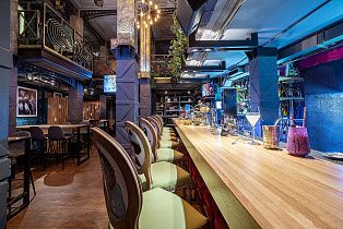 Зеленая собака на Кузнецком Мосту, вид 3