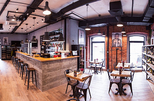 Bread and Wine on Vyatskaya, вид 1