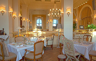 Боно в гостинице Украина, вид 3