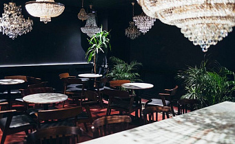 Cranes Bar, вид 1