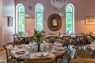 Cafe de ARTS на Октябрьском Поле, вид 1