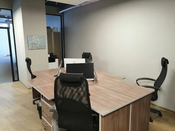 مكتب في برج الاتحاد، 76 مترًا مربعًا، الطابق 52, вид 5