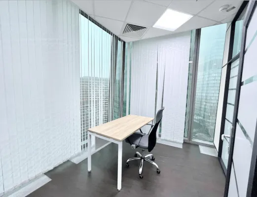 Офис 268 м2 на 41 этаже в Башне Федерация с 10 кабинетами, вид 3