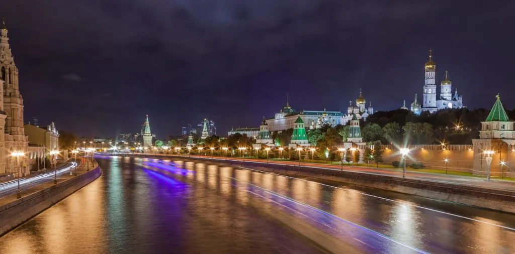 Москва-Река ночью